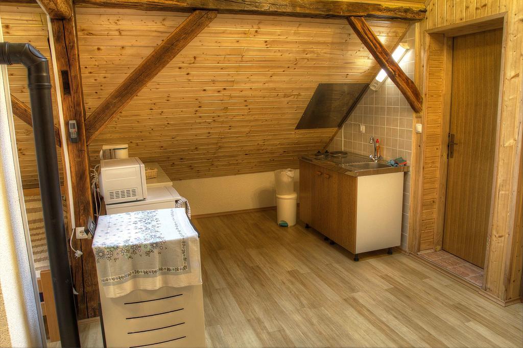 Apartman Anka Ratkovica エクステリア 写真