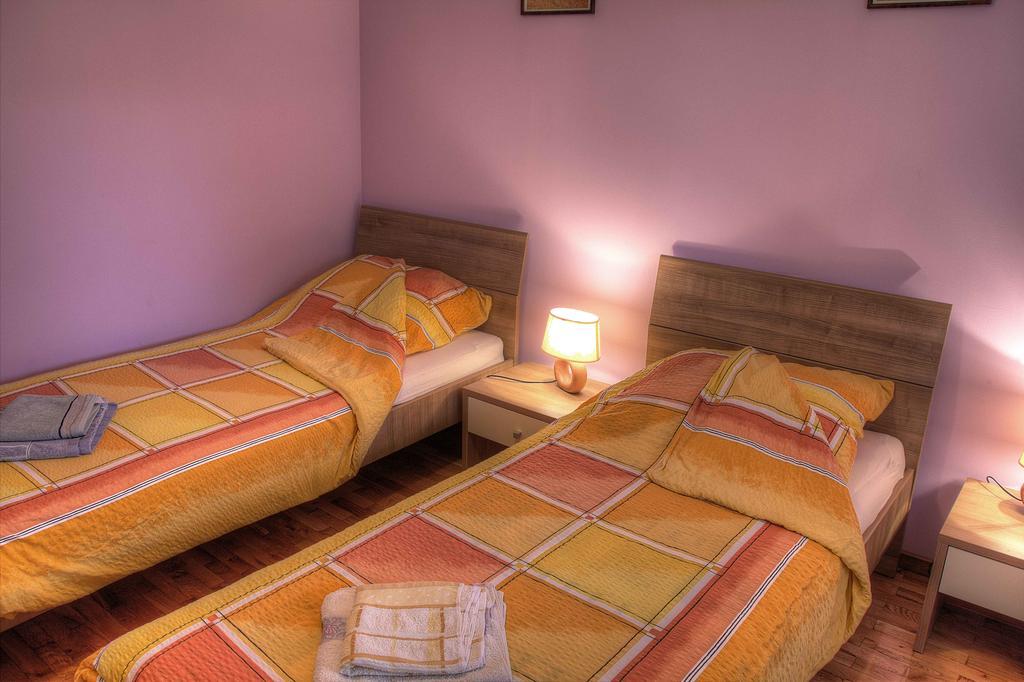 Apartman Anka Ratkovica エクステリア 写真